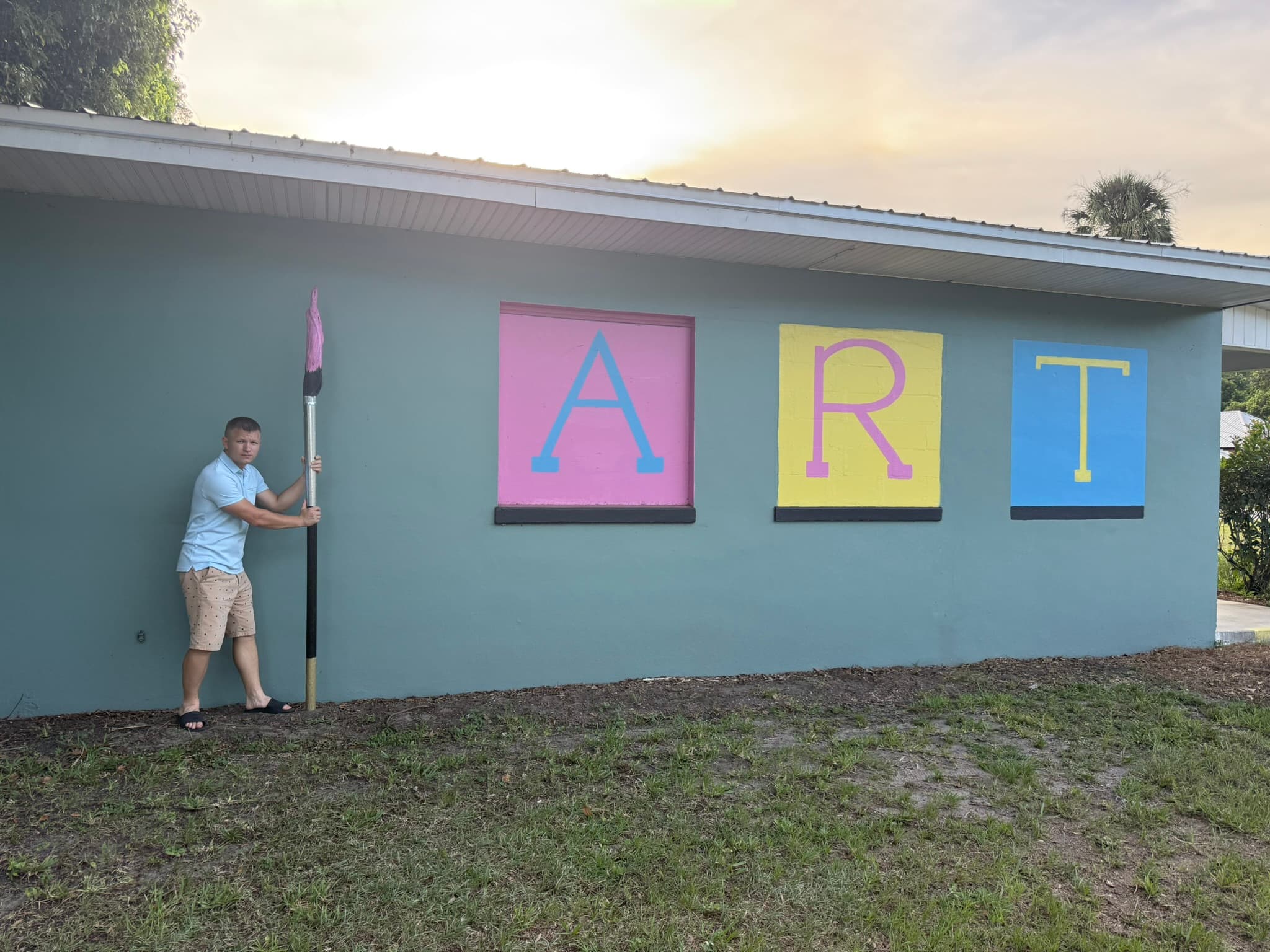 Decorative wall painting and artistic finishing